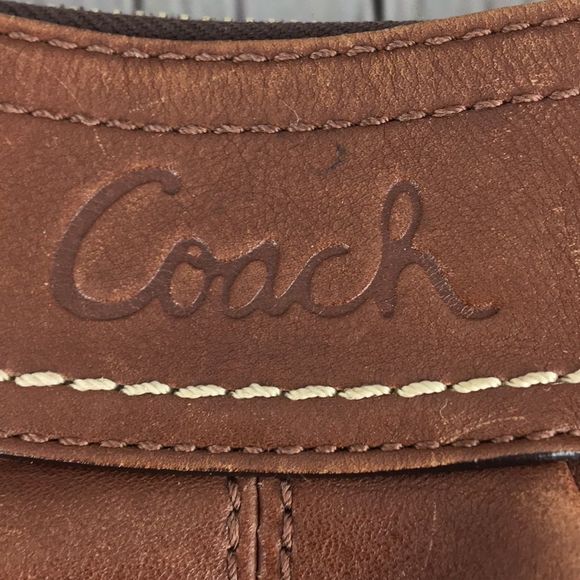 Vintage Coach SOHO Pleated Brown Leather Curved Shoulder Bag - Picture 9 of 14